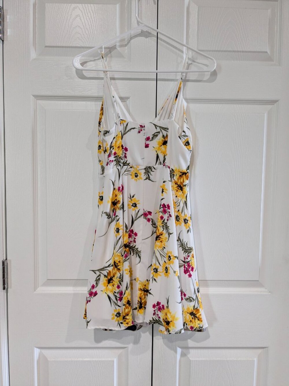Express Women's Surplice Fit and Flare Floral Mini Cami Dress, White Yellow, XS - Picture 6 of 14